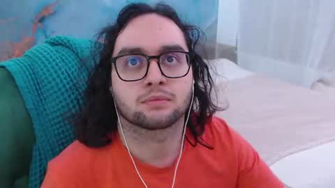 Snapshot of eren_jaeger2000 chatting on 1, 8, 2026 Eren online show from 1, 8, 2026