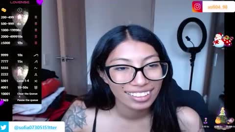 Snapshot of eren_mikasa chatting on 4, 1, 2025 sofia online show from 4, 1, 2025