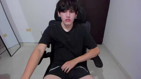 Snapshot of eren_tatakae chatting on 8, 5, 2026 eren_tatakae online show from 8, 5, 2026