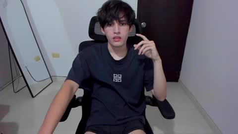 Snapshot of eren_tatakae chatting on 15, 5, 2026 eren_tatakae online show from 15, 5, 2026