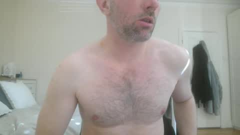 eric334418 online show from 5, 3, 2025