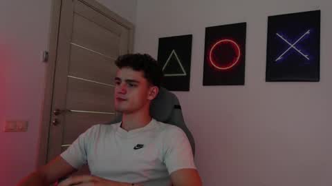    online show from 10, 9, 2025