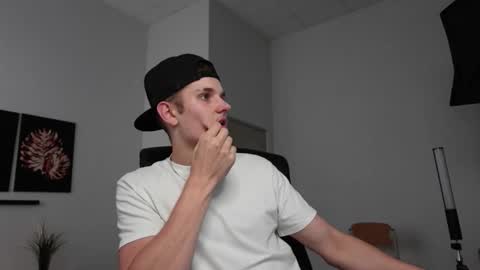    online show from 17, 9, 2025