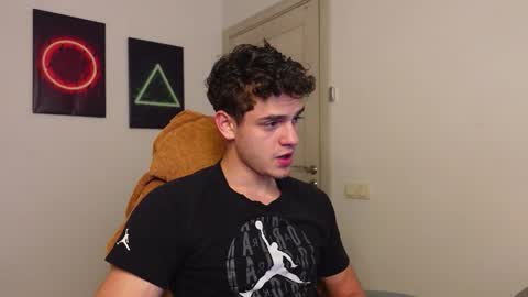    online show from 1, 10, 2025