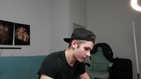    online show from 12, 10, 2025