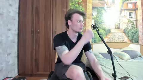 Snapshot of eric_the_vikking chatting on 28, 9, 2025 Eric online show from 28, 9, 2025