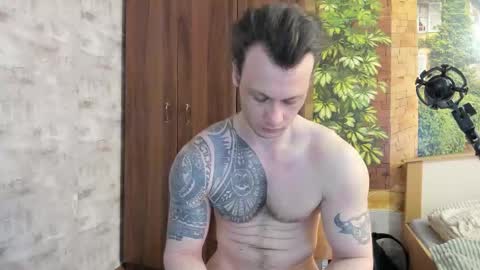 Snapshot of eric_the_vikking chatting on 17, 11, 2025 Eric online show from 17, 11, 2025