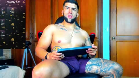 Snapshot of erick_blake_ chatting on 20, 12, 2024 my   online show from 20, 12, 2024