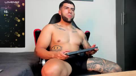 Snapshot of erick_blake_ chatting on 17, 2, 2025 my   online show from 17, 2, 2025