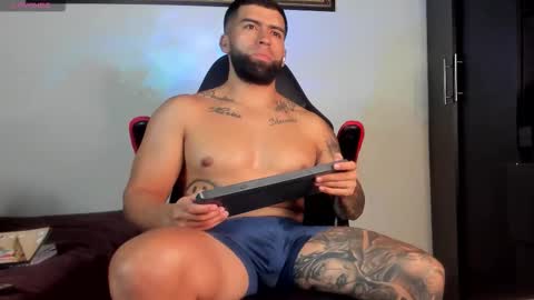 Snapshot of erick_blake_ chatting on 20, 10, 2025 my   online show from 20, 10, 2025