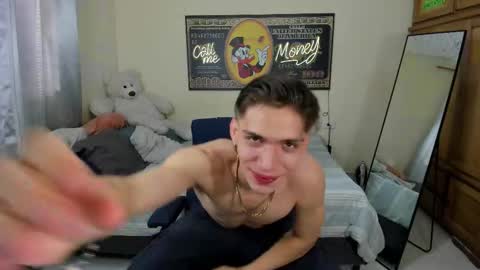 Snapshot of erick_de_rossee chatting on 2, 12, 2025 erick_de_rossee online show from 2, 12, 2025