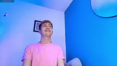 Snapshot of erik_golden_ chatting on 14, 5, 2026 I am Erik online show from 14, 5, 2026