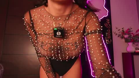 Snapshot of erikabee chatting on 12, 11, 2025 Venus Skye online show from 12, 11, 2025