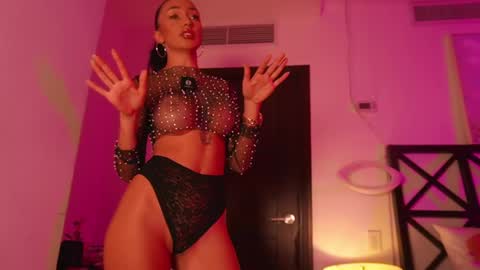 Snapshot of erikabee chatting on 13, 2, 2026 Venus Skye online show from 13, 2, 2026