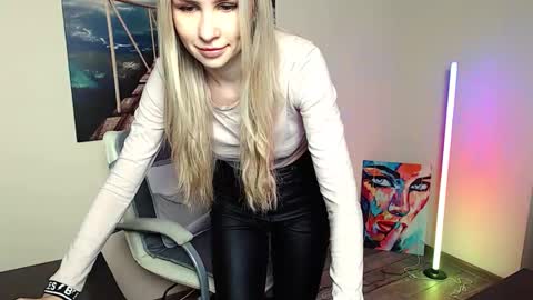 Erika online show from 26, 11, 2025