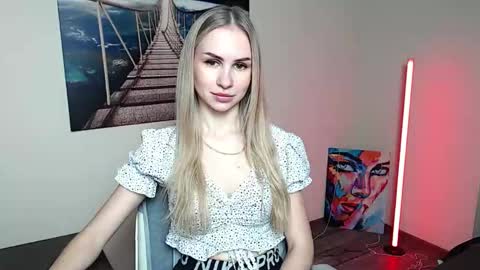 Erika online show from 5, 12, 2025