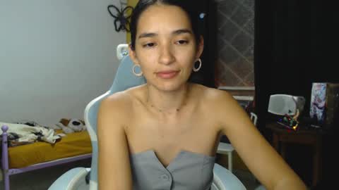 erina_1 online show from 7, 12, 2024