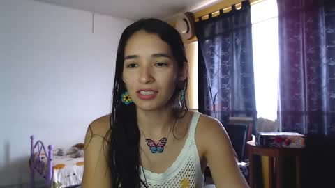 erina_1 online show from 19, 12, 2024