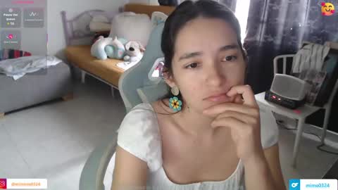 Snapshot of erina_1 chatting on 5, 6, 2026 erina_1 online show from 5, 6, 2026
