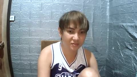 Snapshot of ering_talonglicious chatting on 22, 10, 2025 QUEEN E L L A H online show from 22, 10, 2025