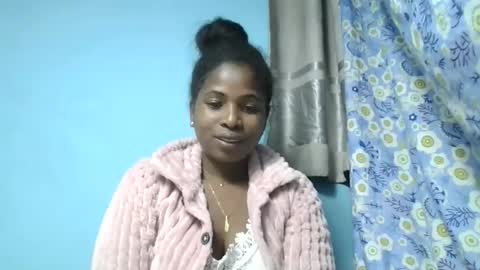 Snapshot of erisca19 chatting on 10, 6, 2026 Erisca19 online show from 10, 6, 2026