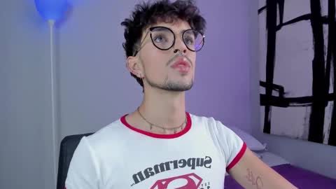 Snapshot of erisleon chatting on 30, 10, 2025 online show from 30, 10, 2025