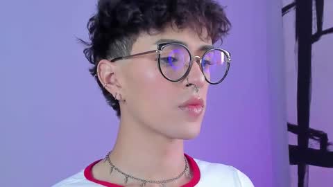 Snapshot of erisleon chatting on 1, 11, 2025 online show from 1, 11, 2025