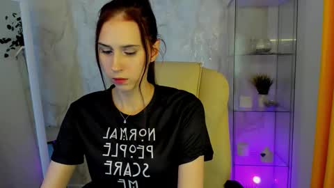 Snapshot of erisunn chatting on 9, 11, 2025 EriSun online show from 9, 11, 2025