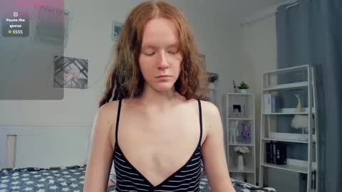 Snapshot of erline_may chatting on 8, 11, 2025 Sofia online show from 8, 11, 2025