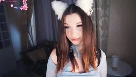 Snapshot of erlinefairall chatting on 12, 11, 2025 Erline and Monica online show from 12, 11, 2025