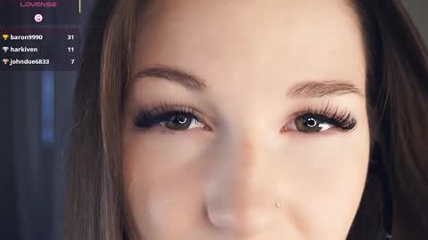 Snapshot of erlinefairall chatting on 14, 11, 2025 Erline and Monica online show from 14, 11, 2025