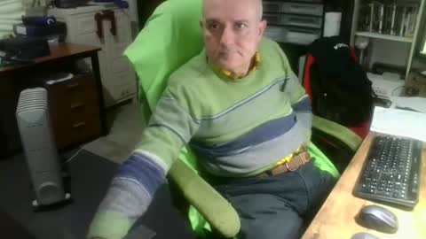 Snapshot of ernello chatting on 2, 10, 2025 ernello online show from 2, 10, 2025