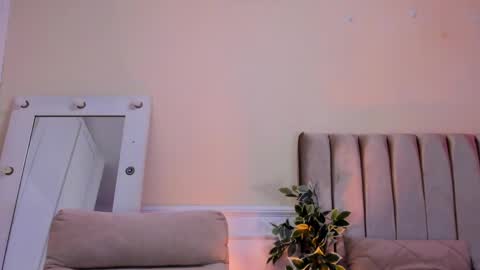 eros_becker_ online show from 10, 4, 2026