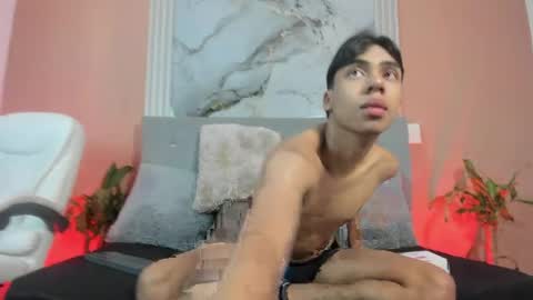 Eros Lux1 online show from 5, 4, 2026