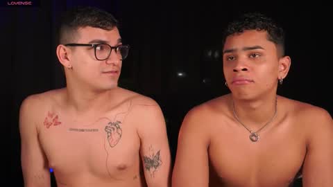 Snapshot of eroswild_ chatting on 6, 11, 2025 Eros Wild online show from 6, 11, 2025