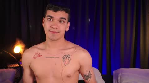 Snapshot of eroswild_ chatting on 15, 11, 2025 Eros Wild online show from 15, 11, 2025