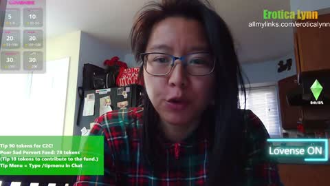 Snapshot of eroticalynn chatting on 6, 12, 2024 Lynn online show from 6, 12, 2024