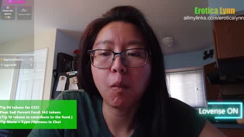 Snapshot of eroticalynn chatting on 3, 2, 2025 Lynn online show from 3, 2, 2025