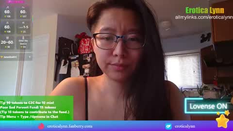 Snapshot of eroticalynn chatting on 12, 3, 2025 Lynn online show from 12, 3, 2025