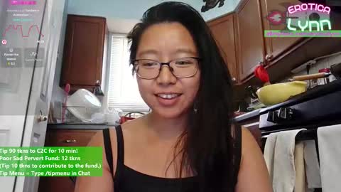 Snapshot of eroticalynn chatting on 23, 10, 2025 Lynn online show from 23, 10, 2025