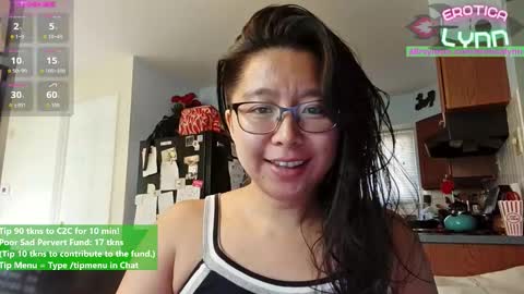 Snapshot of eroticalynn chatting on 4, 11, 2025 Lynn online show from 4, 11, 2025