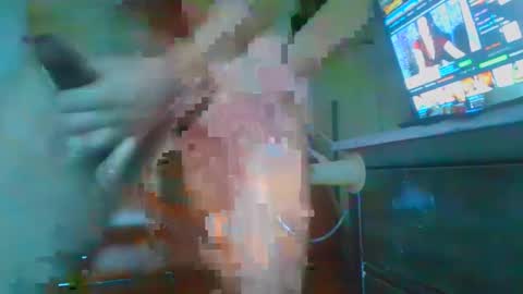 Snapshot of erozet89 chatting on 2, 2, 2025 erozet89 online show from 2, 2, 2025