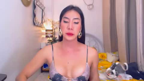 Snapshot of ervanamorge chatting on 17, 2, 2025 Ervana online show from 17, 2, 2025