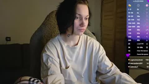 esajukyy online show from 2, 3, 2026