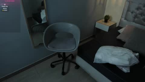 Escarlet online show from 25, 2, 2026