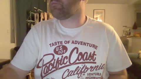 Snapshot of esclavepourfemme chatting on 26, 10, 2025 esclavepourfemme online show from 26, 10, 2025