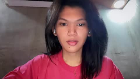 Snapshot of esilchan chatting on 30, 4, 2026 Chelliane online show from 30, 4, 2026