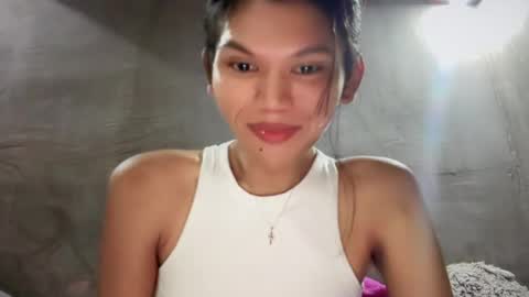 Snapshot of esilchan chatting on 10, 5, 2026 Chelliane online show from 10, 5, 2026