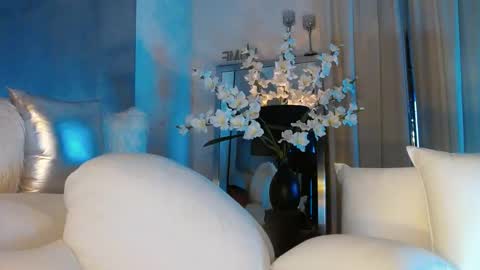 Snapshot of eskeira_ chatting on 3, 1, 2025 Esther online show from 3, 1, 2025