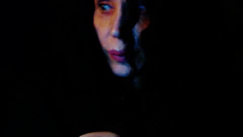 Snapshot of eskeira_ chatting on 12, 3, 2025 Esther online show from 12, 3, 2025